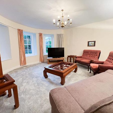 Spacious Flat Sleeps 8 Near Princes Street Edynburg Zewnętrze zdjęcie