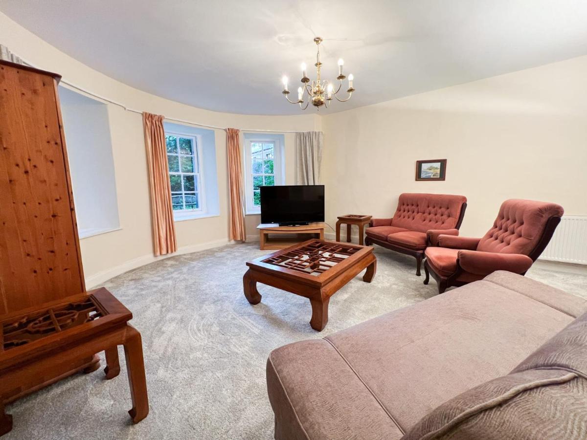 Spacious Flat Sleeps 8 Near Princes Street Edynburg Zewnętrze zdjęcie